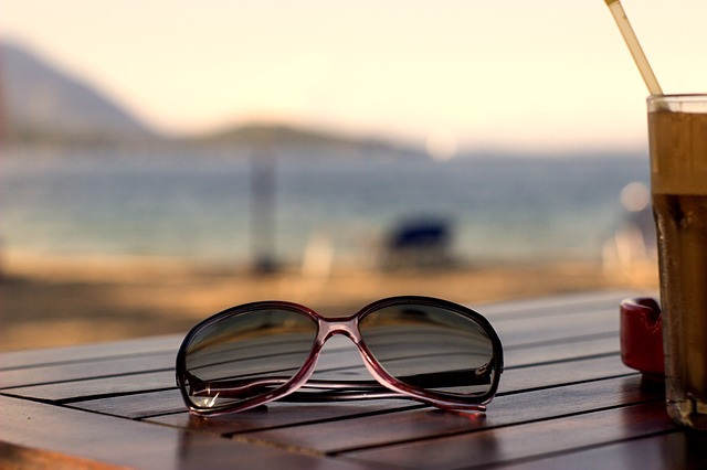 eyeglasses-442616_640.jpg